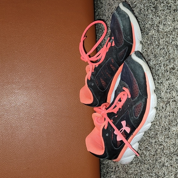 under armour women's sneakers